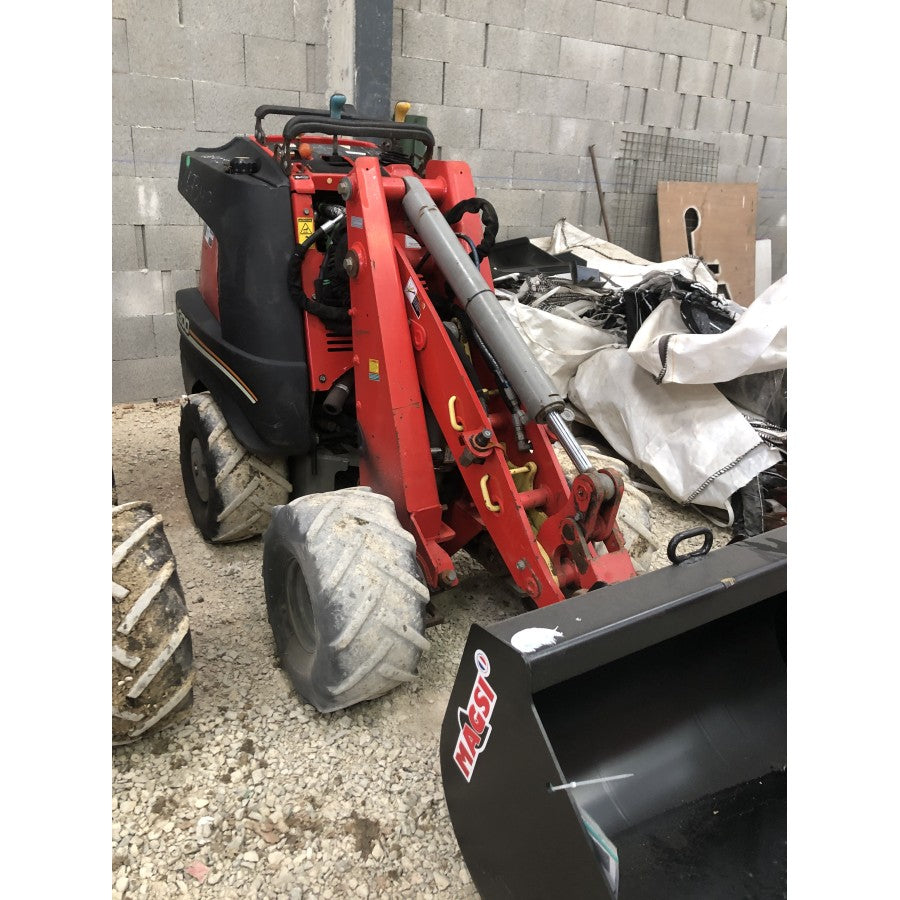 Porteur multi-outils Ditch Witch Zahn R300 – 381 h